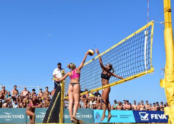 BeachVolley ¡Gallay/Churin y Capogrosso/Capogrosso, en la final del CSVP en  Cayena! SF: Gallay/Churin 🇦🇷 vs Gabi/Jullienis 2-0 (21-15…