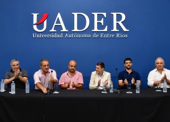 Acuerdo entre FeVa y UADER para el desarrollo del beach volley