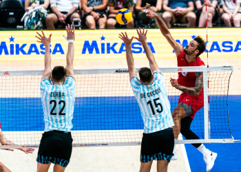Caída en sets corridos de Argentina ante Estados Unidos en el debut del Week 2