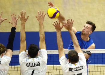Argentina no pudo con Serbia en el debut en la VNL